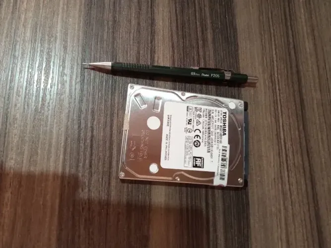 HD de Notebook 1 Tera- Praticamente novo