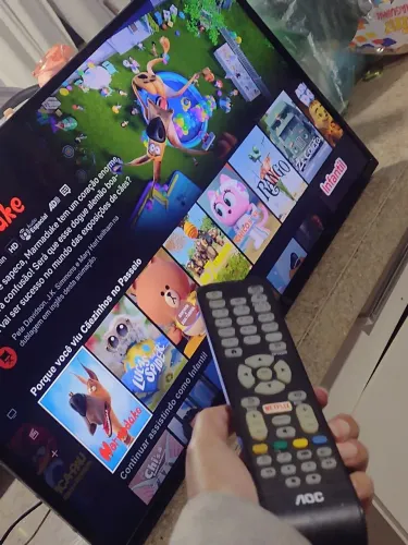 Tv Smart AOC (32) em perfeito estado.