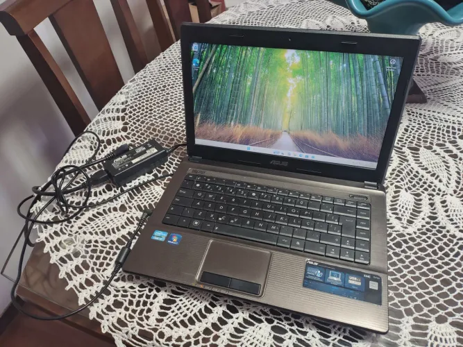 Notebook ASUS X44C 224Gb HD 4Gb RAM processador i3