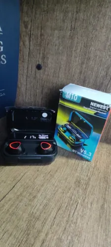 *NOVO* Fone Bluetooth M10 Sem Fio Com Pod Carregador Power Bank