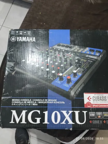 Mesa yamaha MG10XU