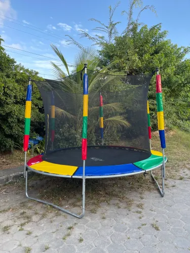 Cama elástica pula pula