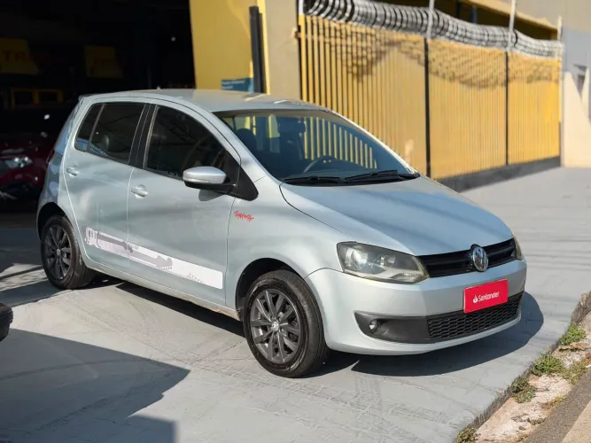 Volkswagen Fox Rock IN RIO 1.6 MI Total Flex 8V 5P 2014