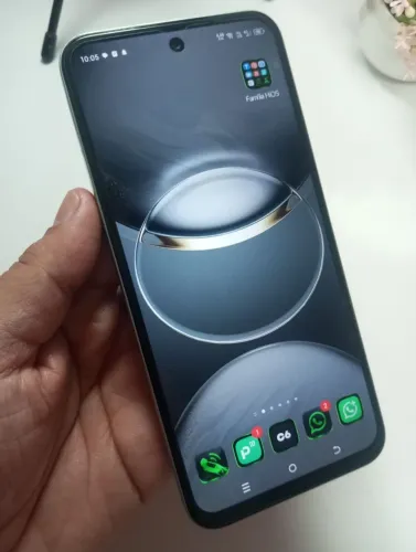 Celular ótimo semi-novo 