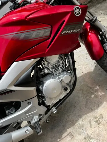 Vendo Fazer 250