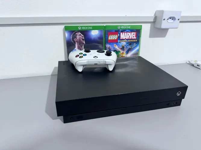 Xbox one x 1tb