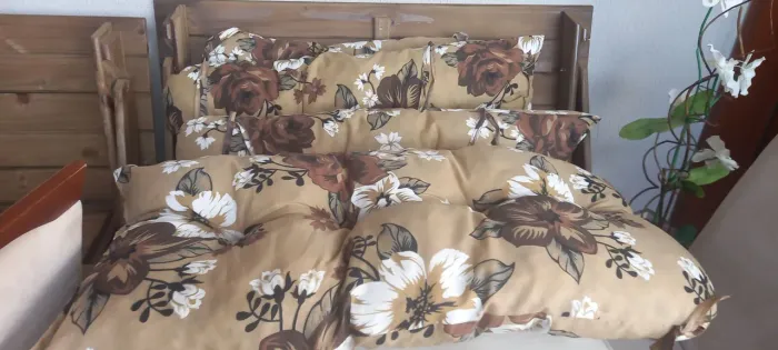 Vendo 4 Almofadas novas! Medidas: 0,93 centimetros de comp e 0,45 centimetros de largura. 