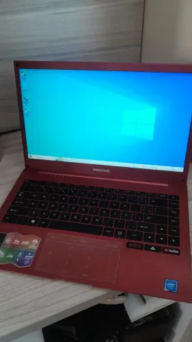 Vendo NOTEBOOK POSITIVO MOTION PLUS RED