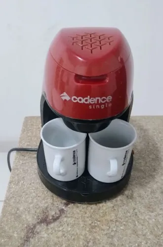 Cafeteira elétrica cadense