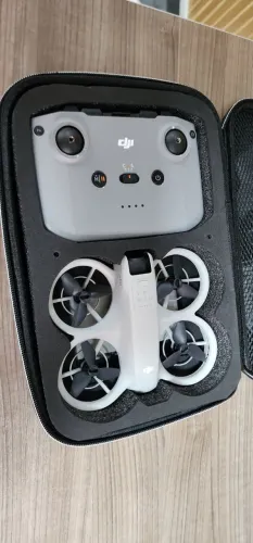 Drone DJI Neo - Danificado - Peças para reparo inclusas