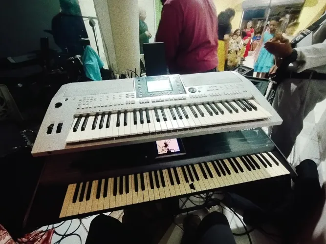 Teclado Roland Fantom FA 76 SOMENTE VENDA