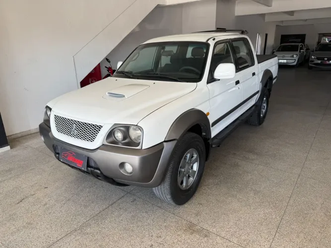 Mitsubishi L200 Outdoor GLS 2.5 4X4 CD TDI Diesel 2012