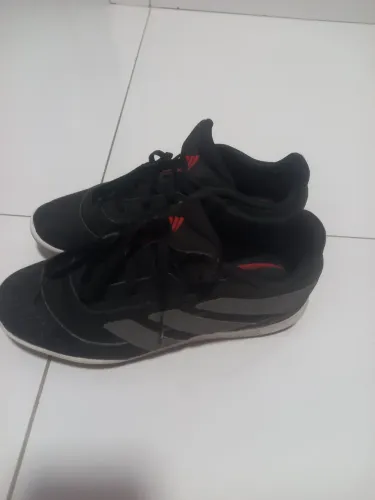 Tenis de futsal predator 34 número