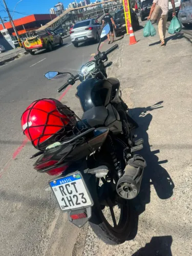 Yamaha YS fazer 150 sed 2021 aceito troca financio parcelo no cartao de credito.