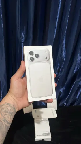 iPhone 17 Pro Max 256GB Silver