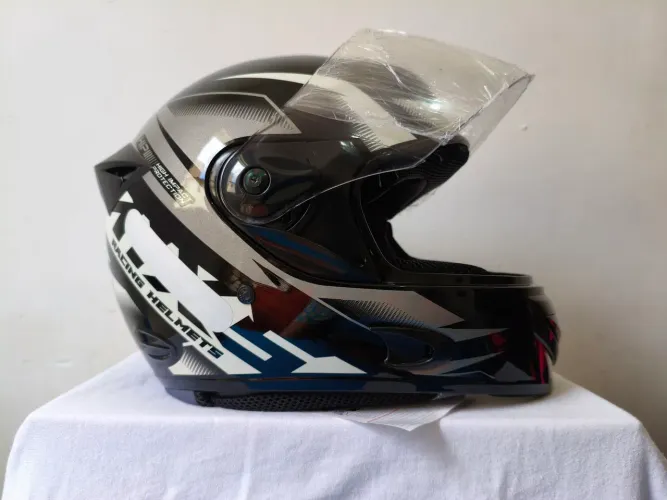 PROMOÇÃO CAPACETE NOVO, TAMANHO 58