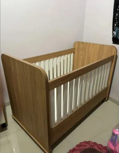 Berço de MDF
