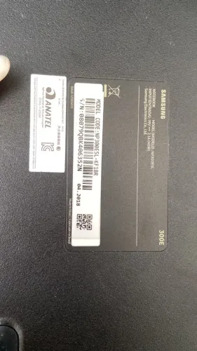 Notebook Samsung Essentials NP300E5L 15,6" - Não Liga - Peças