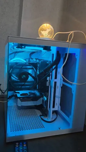 PC GAMER RYZE 5 7600 e 5060