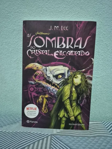 Livro As Sombras do Cristal Encantado