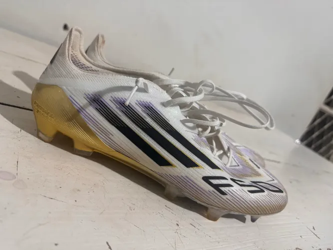 Chuteira adidas F50 elite 42