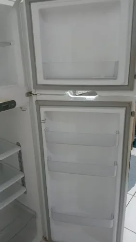 GELADEIRA CONSUL 220V