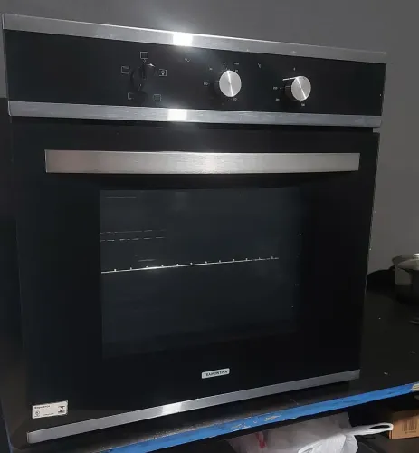 Forno Elétrico de Embutir Tramontina Glass B60 F3 57 litros<br>Glass B60 F3 57 litros 220 V