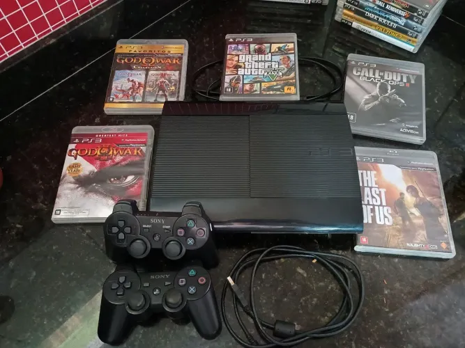 PlayStation 3 super slim (PS3)