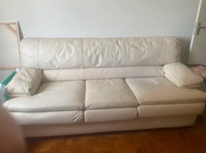 Sofá Couro 3 lugares