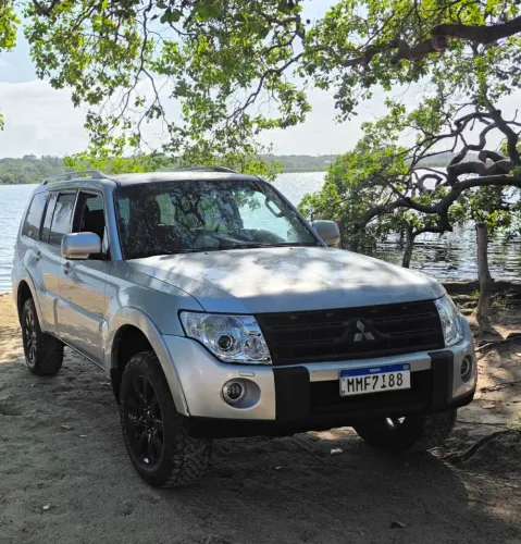 Mitsubishi Pajero HPE Full 3.2 4X4 T.i.dies. 5P AUT 2011
