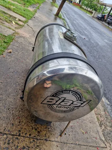 Tanque inox BIASI com suporte