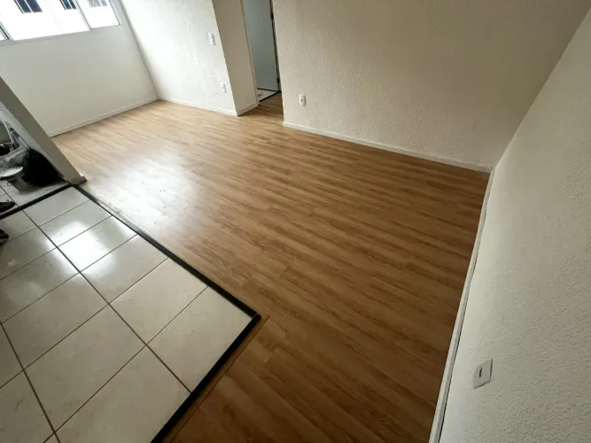 Piso Laminado e Vinílico 