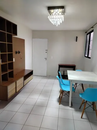 Alugo apartamento no Residencial Le Parc com 3 quantos na Serraria.