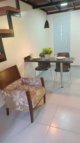ALUGA-SE Lindo Loft Semi mobiliado próximo ao Shopping 