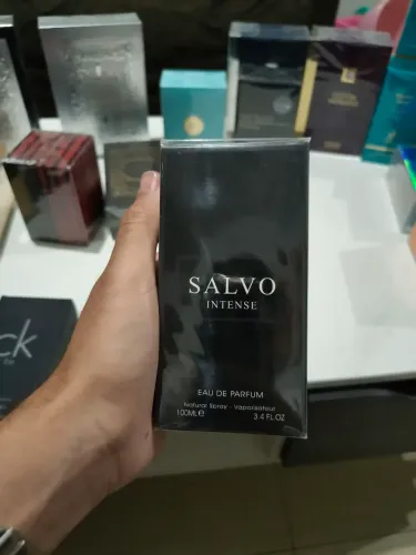 Salvo intense 
