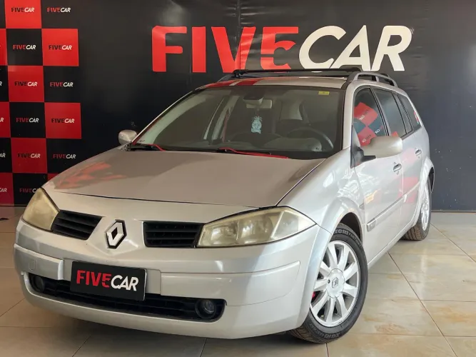 Renault Megane Grand Tour Dynam. Hi-flex 1.6 16V 2013