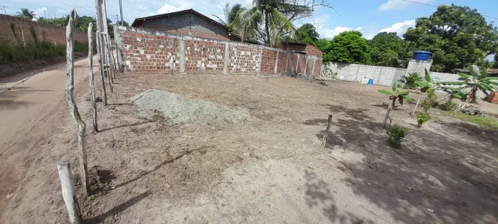 Terreno com 270m²