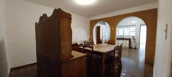 Casa Assobradada para Locação no Planalto | Residencial ou Comercial | 3 Dormitórios e 4 V