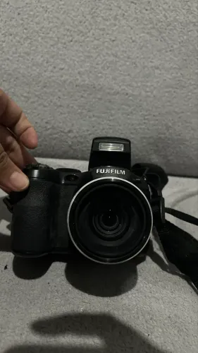 Câmera Fujifilm FinePix S2500HD 12 MP - Para Conserto ou Coleção