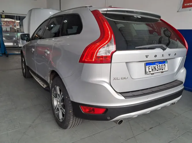 Volvo XC 60 3.0 AWD 5P 2011