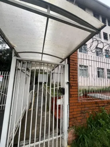 Apartamento com 2 dormitórios para alugar, 40 m² por R$ 1.680,00/mês - Cidade Industrial -