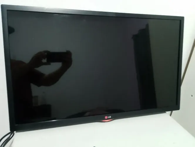 Vendo tv 32 polegadas não é esmart