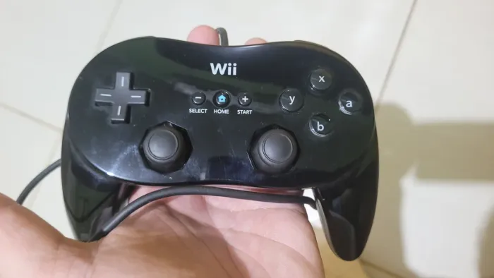 Wii Classic Pro