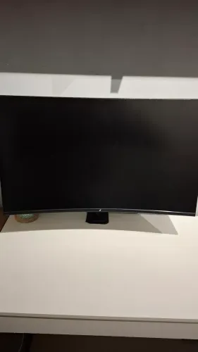 Monitor Superframe curvo 27 pol 240hz 0.5ms 