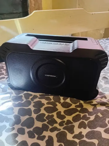 Vendo essa caixinha de som bluetooth