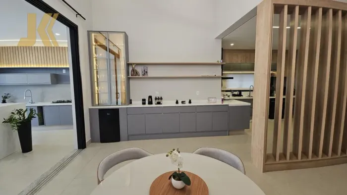 Casa à venda em Jaguariúna, Condomínio Residencial Lago da Barra, com 3 suítes, com 380 m²