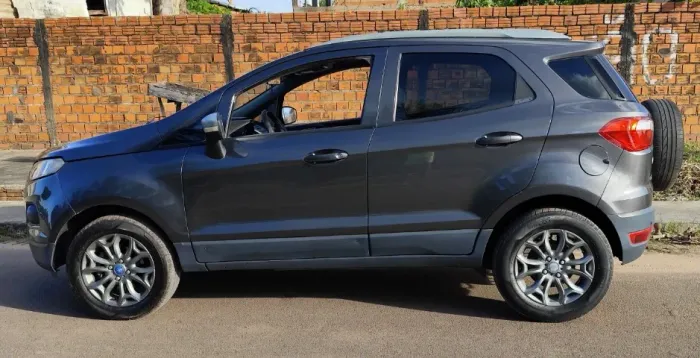 Ford Ecosport Freestyle 1.6 16V Flex 5P 2014