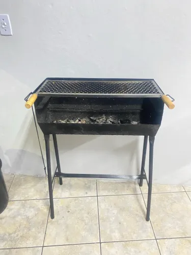 Churrasqueira pra espetinho