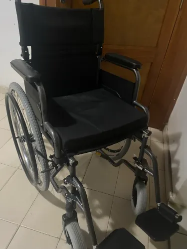 CADEIRA DE RODAS NOVA D400 AÇO-120kg
