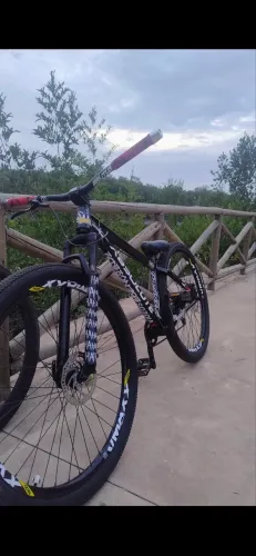 Bicicleta Absolute